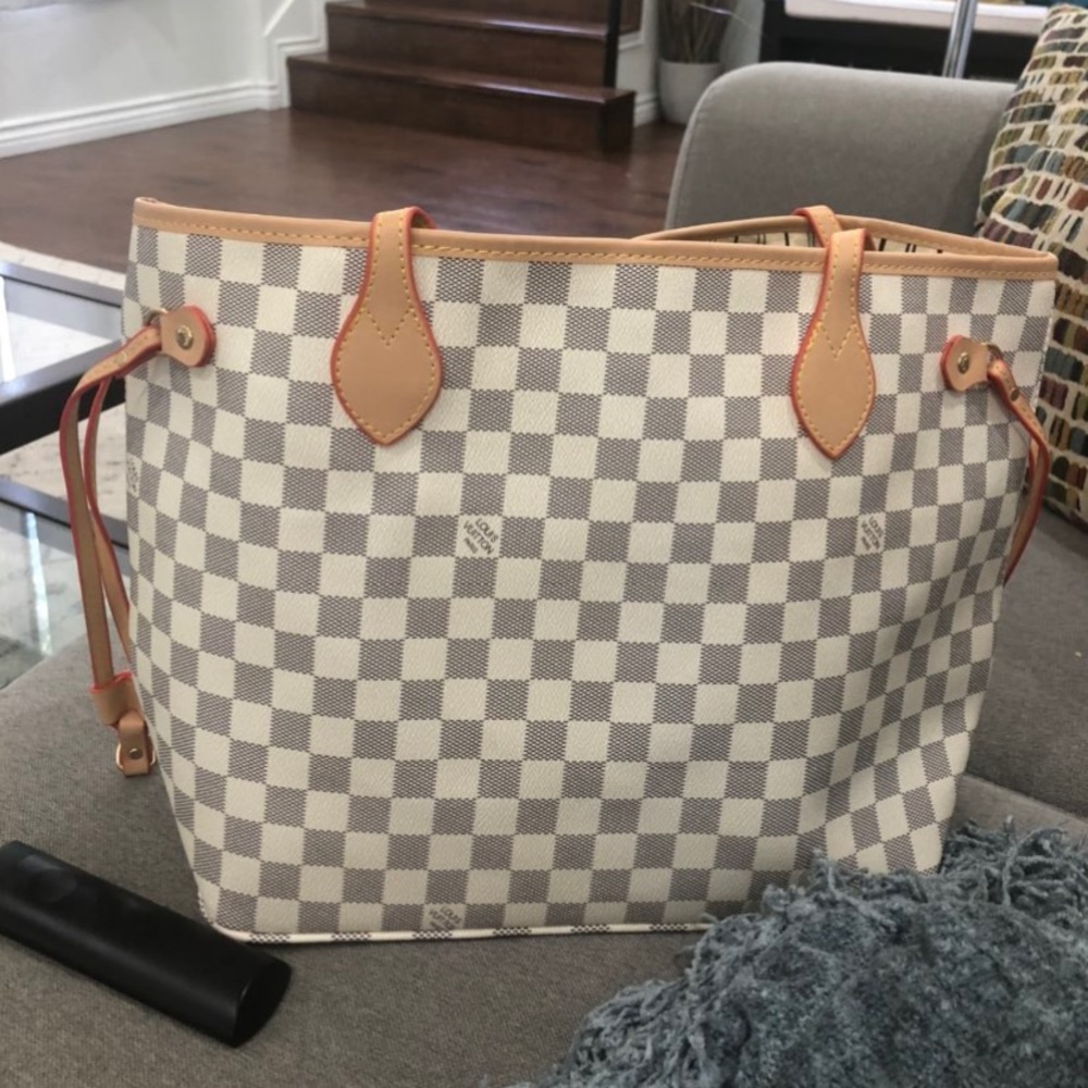 Checkered tote bag
